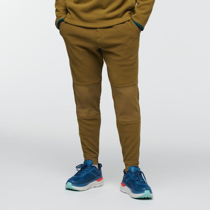 Abrazo Fleece Jogger - Men's, Oak, Model Jeremy