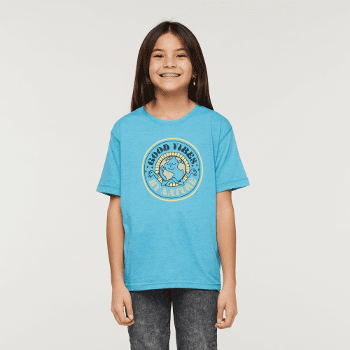 Good Vibes Organic T-Shirt - Kids', Poolside, Model Scarlett