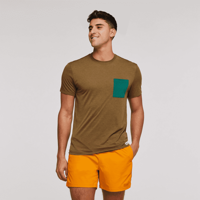 Paseo Travel Pocket T-Shirt - Men's, Oak, Model Munther