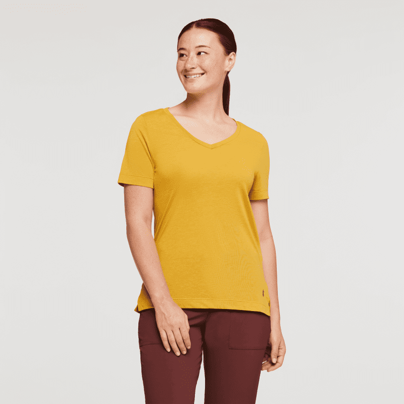 Paseo Travel T-Shirt - Women's, Amber, Model Aya