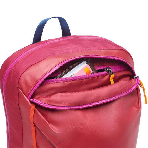 1200x1200png Vaya18LBackpack CadaDiaRaspberry A1 ec2002e3 b455 4a2f 9717 57b57264b2ba